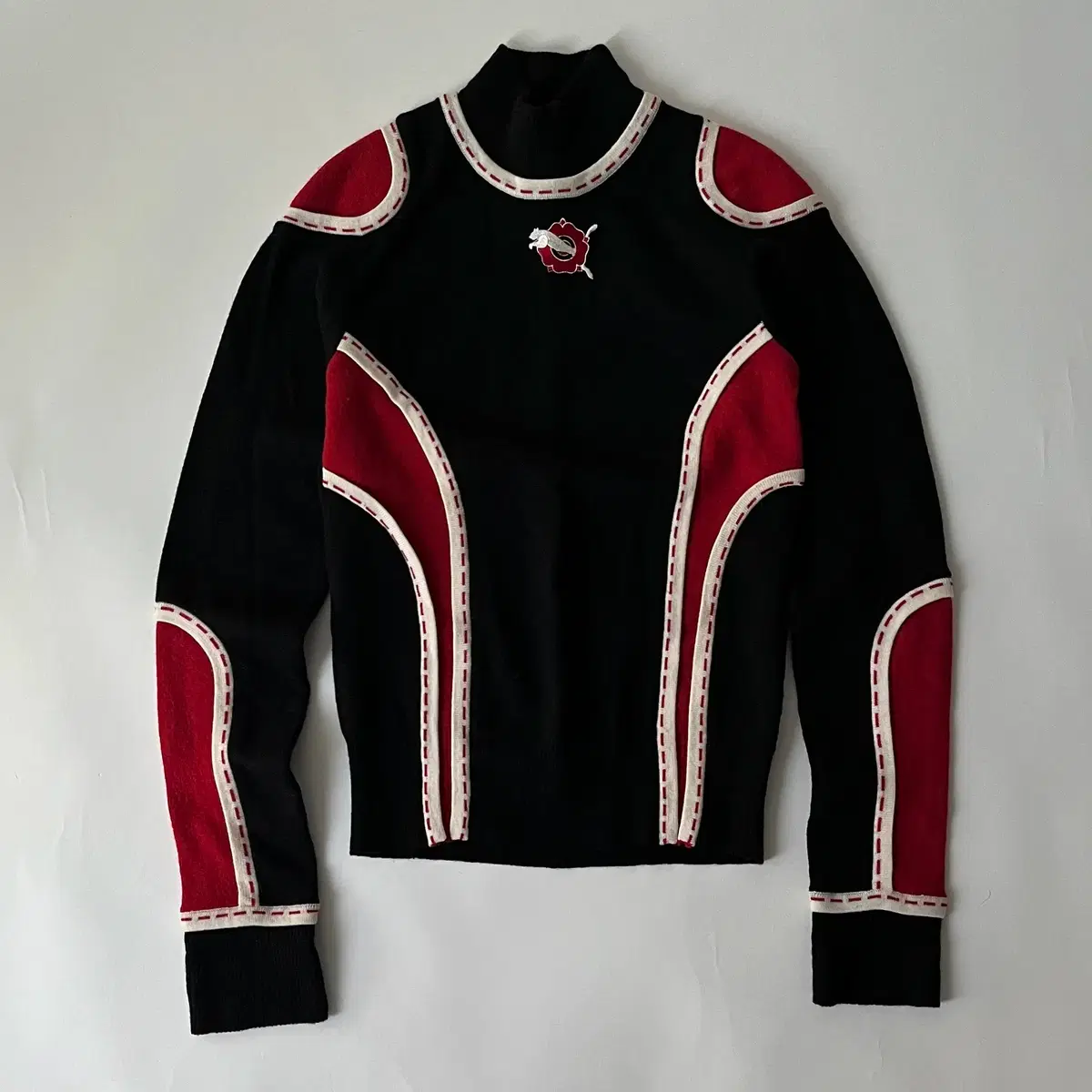 315279940_{cnt}_1743950128_w{